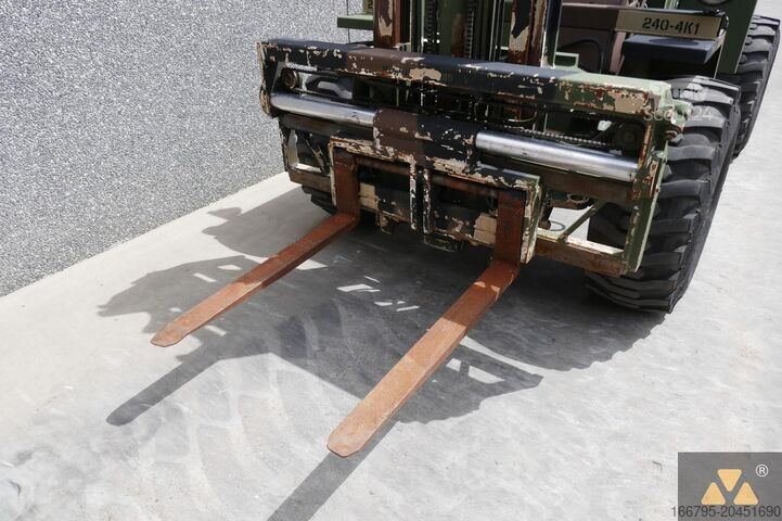 Terénní vysokozdvižný vozík Case M4K Ex-army