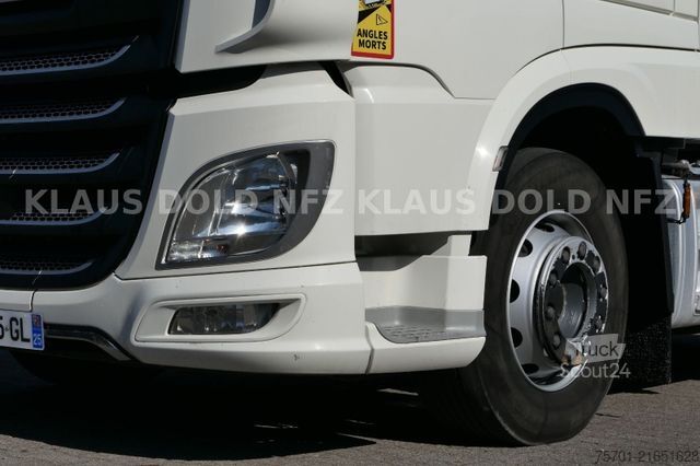 Standard tractor unit DAF XF 450 Space Cab XL-Tank Euro 6