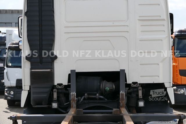 Wechselfahrgestell LKW VOLVO FH 460 Globetotter BDF 2XL-Tanks Vollluft