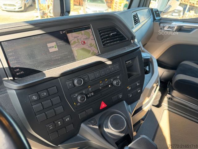 Standard SZM MAN TGX XXL 18.520 4x2 LL SA