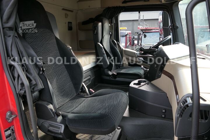 LKW mit Kofferaufbau MERCEDES-BENZ Actros 1842L Koffer Vollluft LBW Euro 6