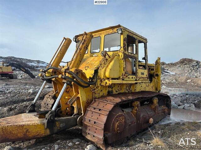 Nivelleringsmaskine Komatsu D355-3 A dozer w/ ripper and cutter