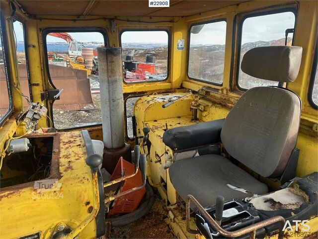 Nivelleringsmaskine Komatsu D355-3 A dozer w/ ripper and cutter