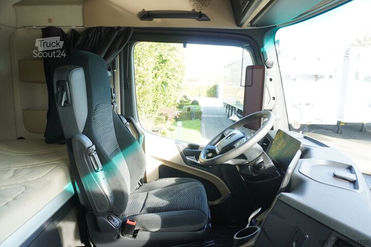 Box truck Mercedes-Benz Actros 2545 MP5 / KRONE 18 EPAL box body