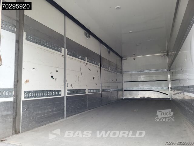 Box body Mercedes Antos 1827 4X2 2000kg Ladebordwand Automatic Xe...