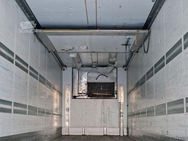 Hladilni polpriklopniki / termo polpriklopniki Schmitz Cargobull FRIGORIFIQUE