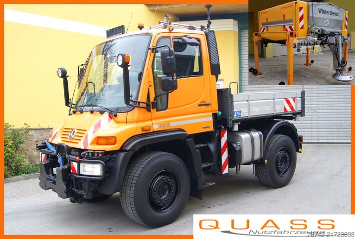 Camion ribaltabile trilaterale UNIMOG U400 Mercedes-Benz/TÜV /Hydrostat/VarioPilot/Salzstreuer 4m³