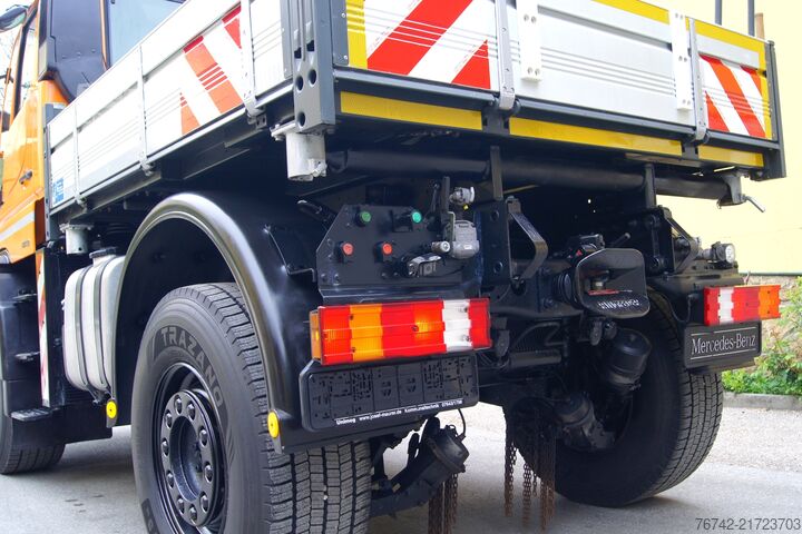 Autocarro ribaltabile UNIMOG U400 Mercedes-Benz/TÜV /Hydrostat/VarioPilot/Salzstreuer 4m³