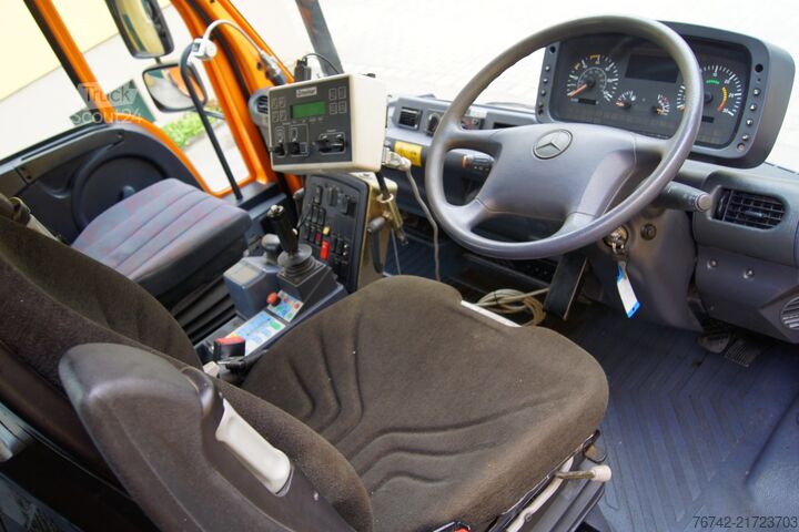 Autocarro ribaltabile UNIMOG U400 Mercedes-Benz/TÜV /Hydrostat/VarioPilot/Salzstreuer 4m³