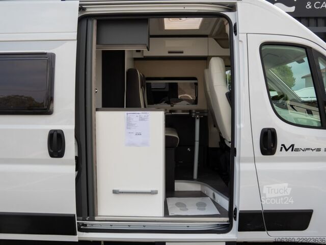 MCLOUIS MENFYS LINE 4 CS MINI VAN MET TOILET GEBRUIKT MCLOUIS MENFYS LINE 4 CS