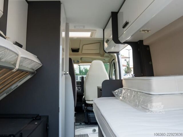 MCLOUIS MENFYS LINE 4 CS MINI VAN MET TOILET GEBRUIKT MCLOUIS MENFYS LINE 4 CS