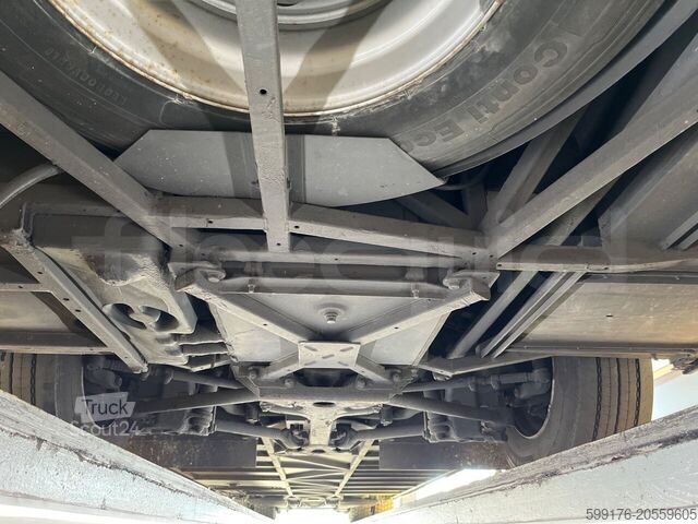 مدرب رياضي MAN Lion's Coach