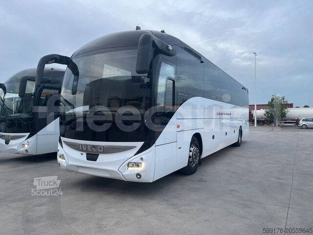 Autocar de turismo IVECO Magelys