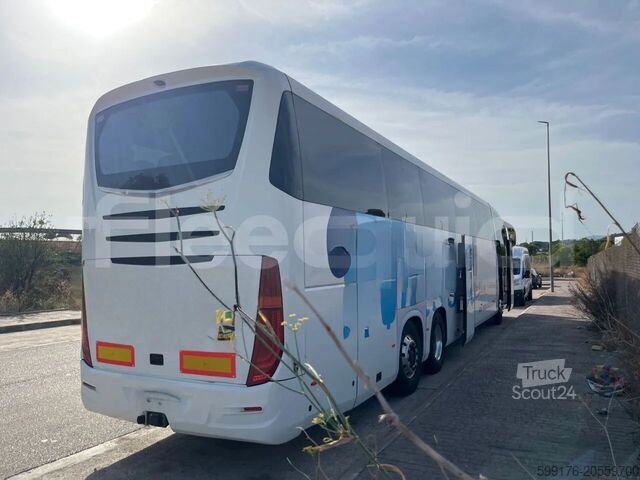 Autocar de turismo Irizar i6