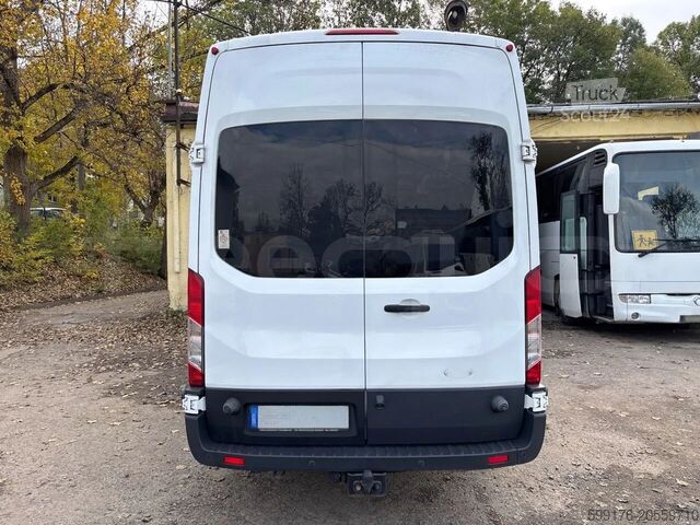 Trasporto persone Ford Transit