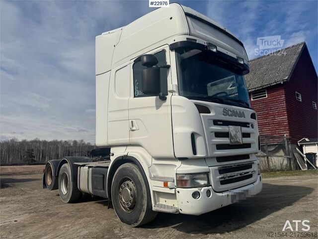Standard tractor Scania R500 6x2 tractor unit. Repair object.