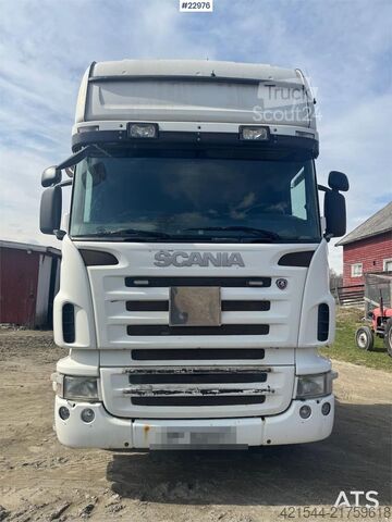 Standard tractor Scania R500 6x2 tractor unit. Repair object.