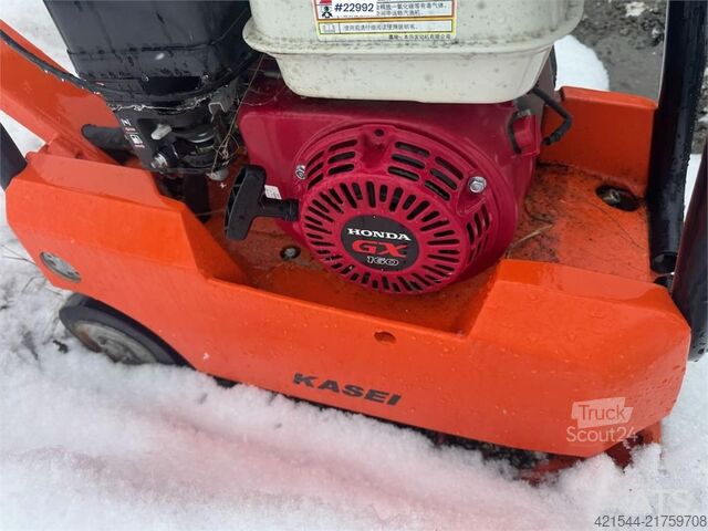 Gradbena stroj  Kasei HZR140D vibrating plate compactor