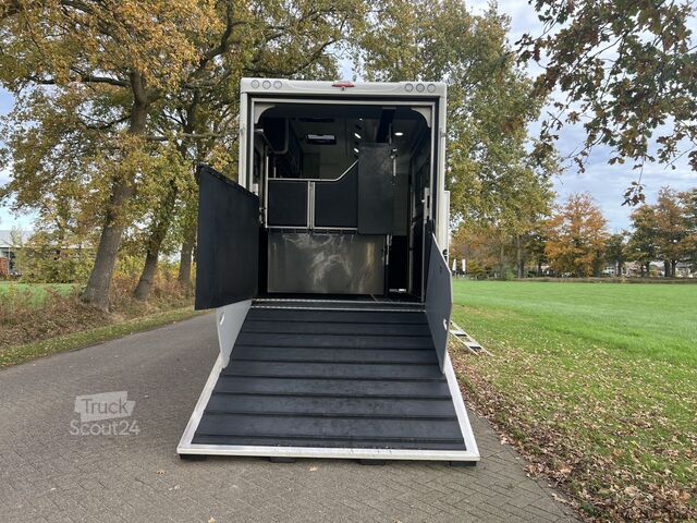 Žirgų transportas Volvo FH Occasion paardenvrachtwagen Roelofsen specia...