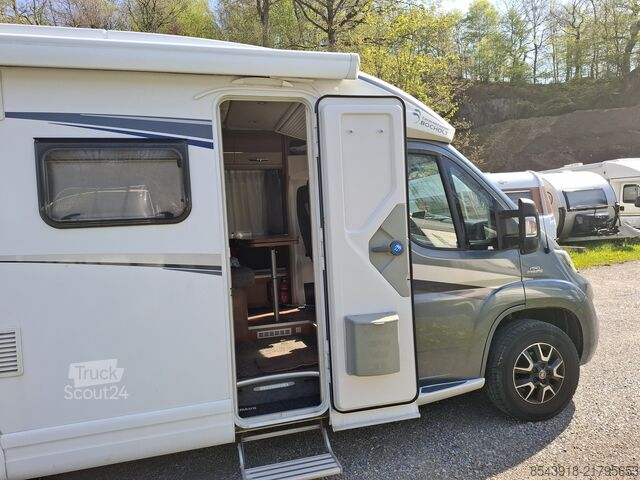 Autorulotă semi-integrată Knaus VAN TI 650 MEG IC Line