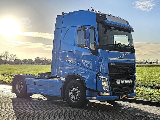 Standard-SZM VOLVO FH 460 PTO SKIRTS VEB+