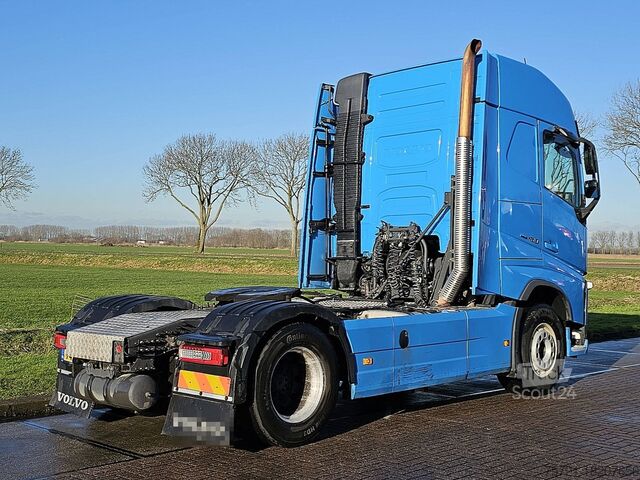 Standard-SZM VOLVO FH 460 PTO SKIRTS VEB+