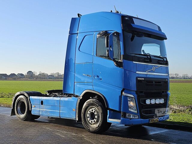 Standard-SZM VOLVO FH 460 PTO SKIRTS VEB+