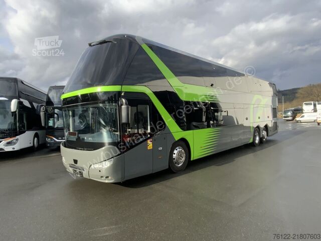 Двоповерховий Neoplan Skyliner L