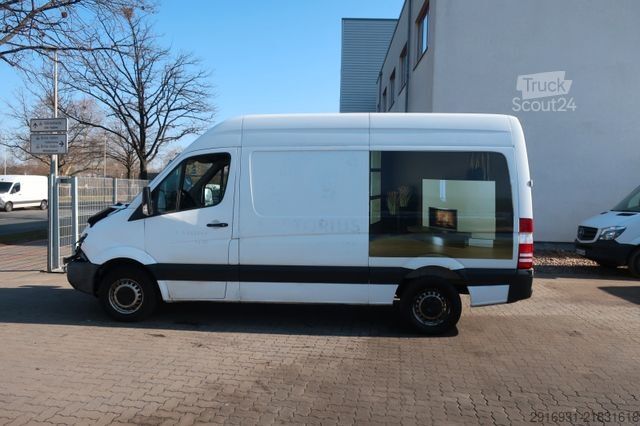 Furgone a tetto alto MERCEDES-BENZ Sprinter II Kasten 210 CDI / Nr. 174