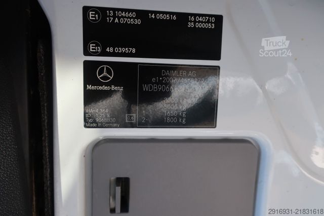 Furgone a tetto alto MERCEDES-BENZ Sprinter II Kasten 210 CDI / Nr. 174