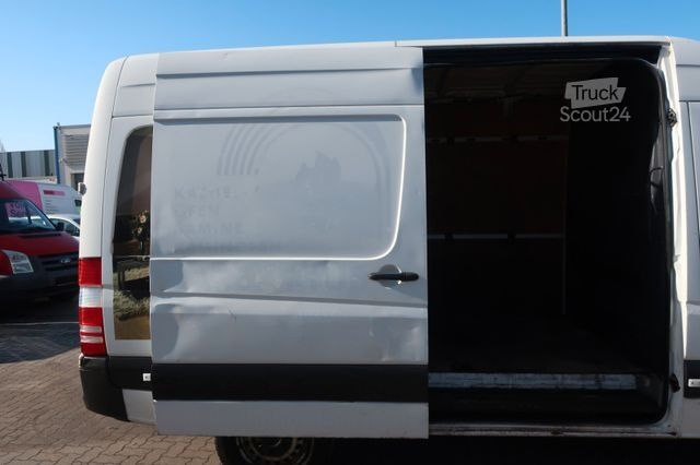 Furgone a tetto alto MERCEDES-BENZ Sprinter II Kasten 210 CDI / Nr. 174