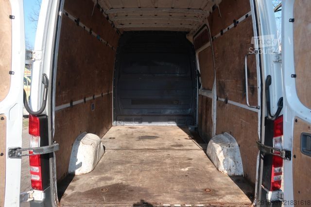 Furgone a tetto alto MERCEDES-BENZ Sprinter II Kasten 210 CDI / Nr. 174