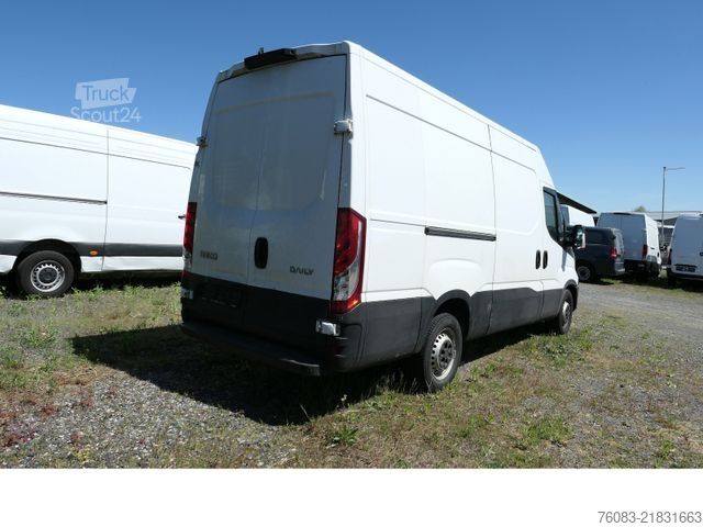 Furgão de teto alto IVECO Daily35-160 L2H2 Klimaautomatik PDC