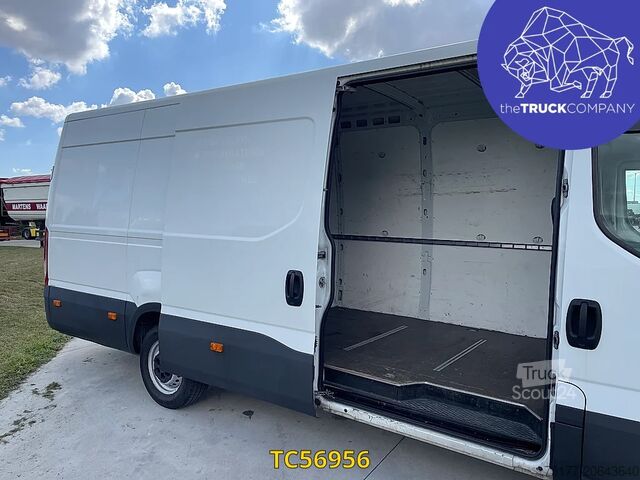 Фургон с ящиками Iveco Daily 35-160 HI MATIC - L4H2