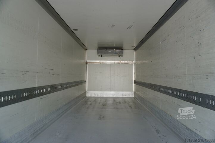 Hűtős Volvo FH 440 E5 6×2 Schmitz Refrigerator – pas