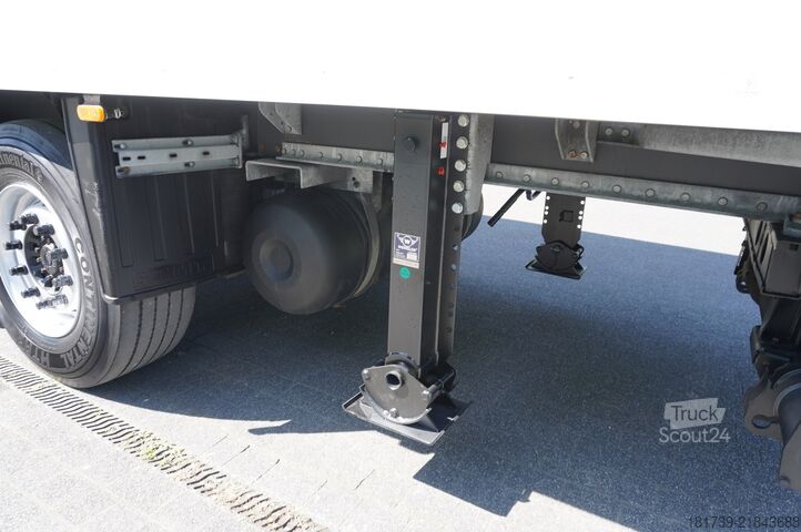 Hűtős Volvo FH 440 E5 6×2 Schmitz Refrigerator – pas