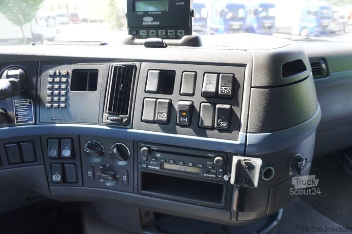 Hűtős Volvo FH 440 E5 6×2 Schmitz Refrigerator – pas