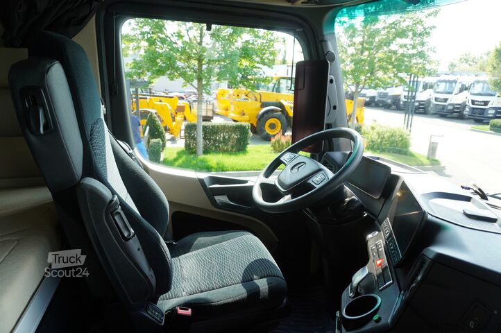 Chłodnia Mercedes-Benz Actros 2546 / Lecapitaine refrigerator