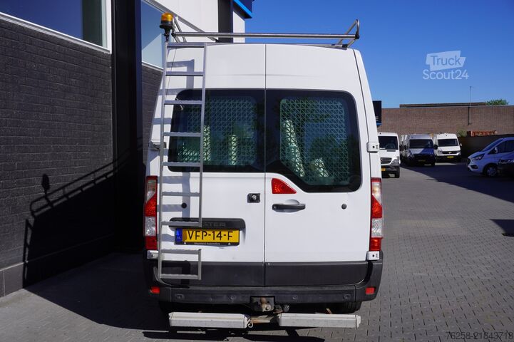 Furgoneta Renault Master 2.3 dCi 135PK L2H2 EURO 6 - Airco - Crui...