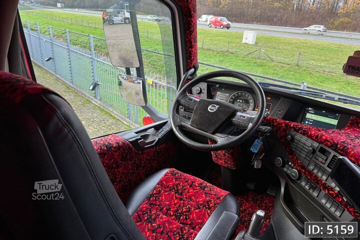 Estándar-SZM Volvo FH 460 Globetrotter XL, Euro 6, / 2 Tanks / Spe...