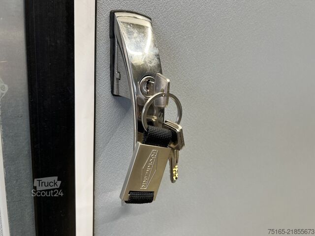 Koffer aanhanger Böckmann KT 3015/15 M F Tür TKL Stützen Kofferanhänger