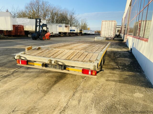 Alacsony rakodószintű pótkocsi Möslein TTS 11 Schwebheim  Tandemtieflader