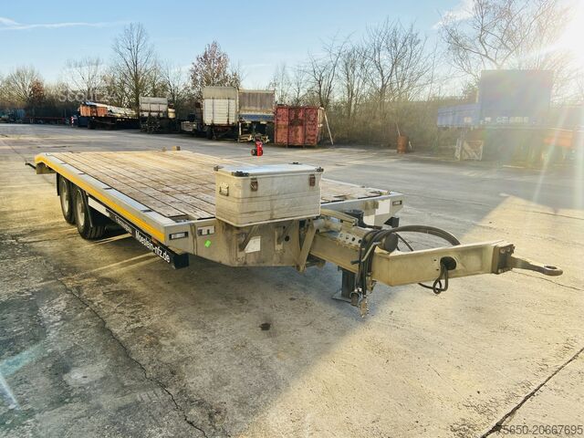 Alacsony rakodószintű pótkocsi Möslein TTS 11 Schwebheim Tandemtieflader