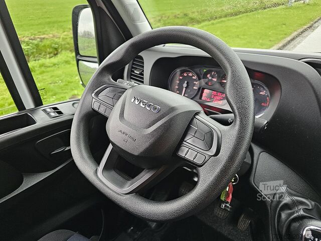 Bestelauto IVECO DAILY 35C14 ac 31 dkm! EURO6