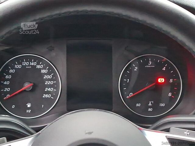 Minibus Mercedes-Benz VITO 116 TOURER SELECT LED AHK 2,5T 2XKLIMA NAVI