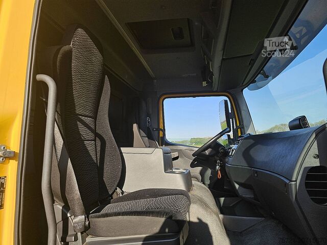 Chladírenská/mrazírenská přeprava MERCEDES-BENZ ATEGO 824 CARRIER AIRCO LIFT