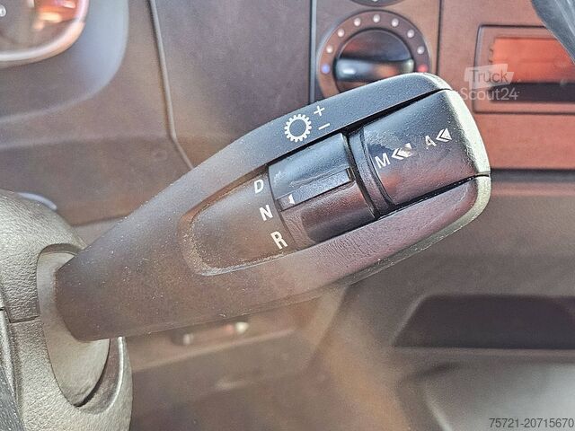 Chladírenská/mrazírenská přeprava MERCEDES-BENZ ATEGO 824 CARRIER AIRCO LIFT