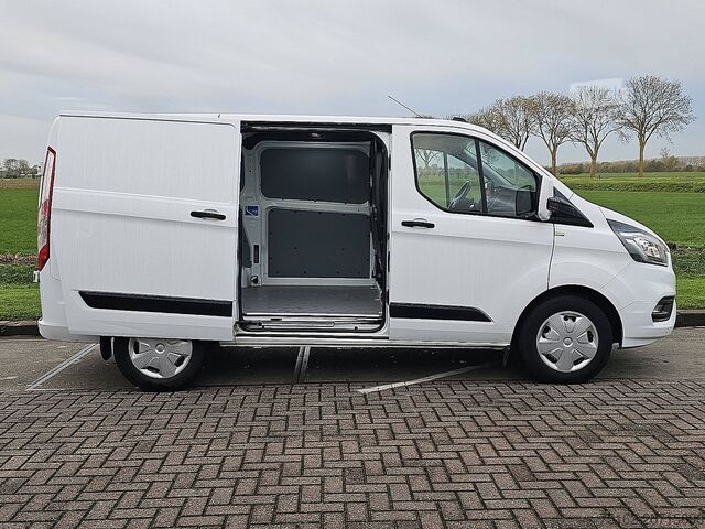 Bestelauto FORD TRANSIT CUSTOM 2.0 L1 Automaat Navi AC!