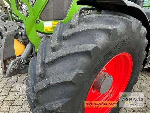 Tractor Fendt 516 VARIO S4 Profi Plus