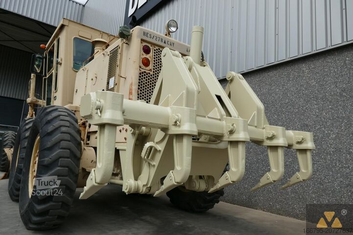 Greideris Caterpillar 130G Ex-army